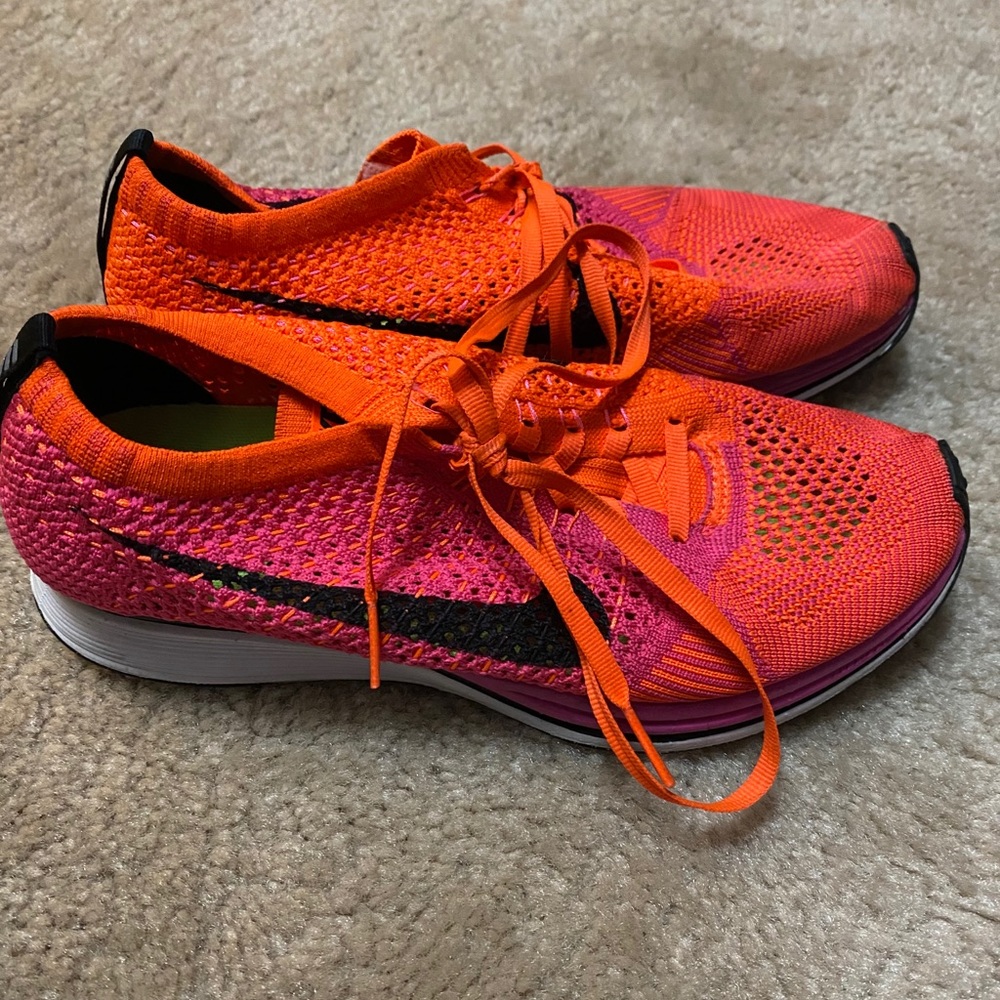 Nike Flyknit running sneakers size 7